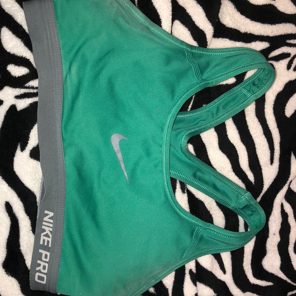 Nike sports bra